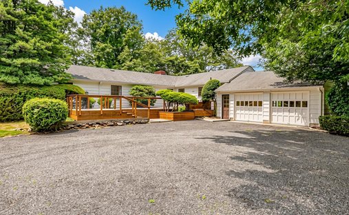House in Cold Spring Harbor, New York, United States 1