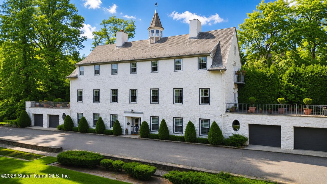 House in New York, New York, United States 1 - 18442260