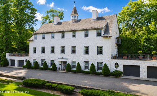 House in New York, New York, United States 1