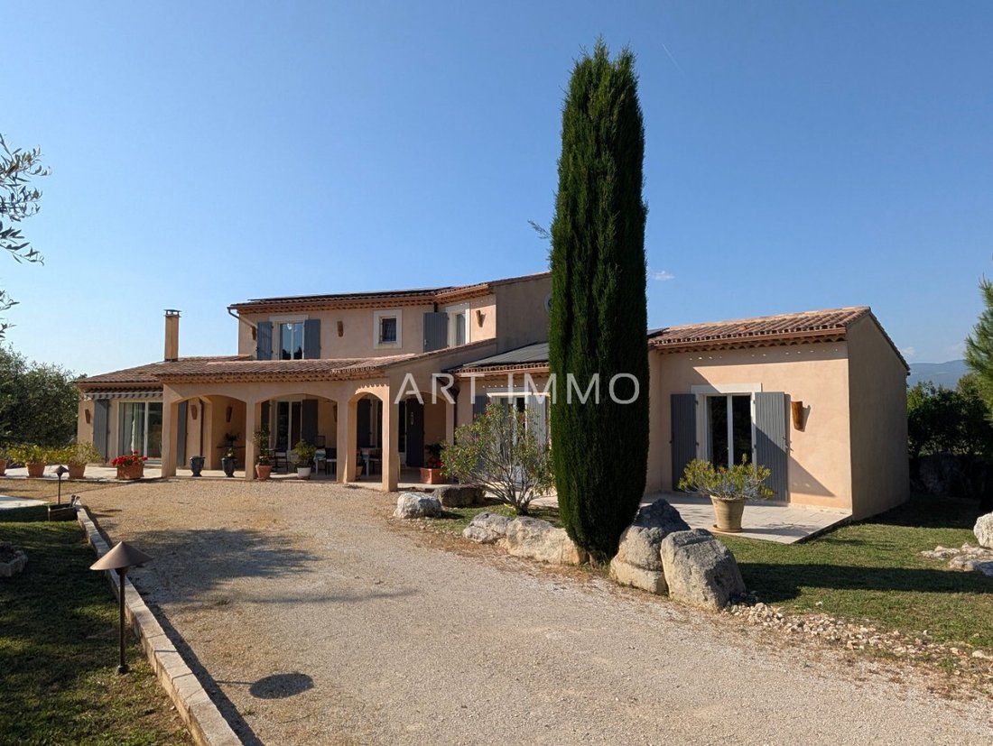 House in Apt, Provence-Alpes-Côte d'Azur, France 1 - 18534894