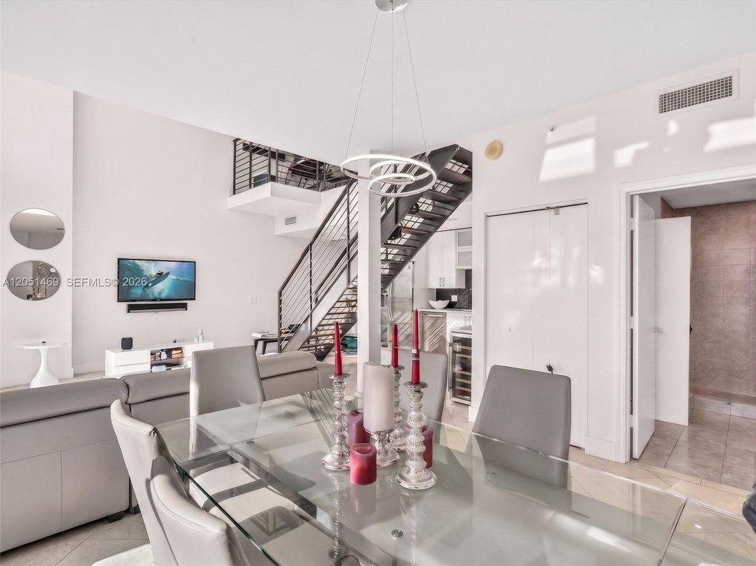 Condo in Miami, Florida, United States 5 - 18536031