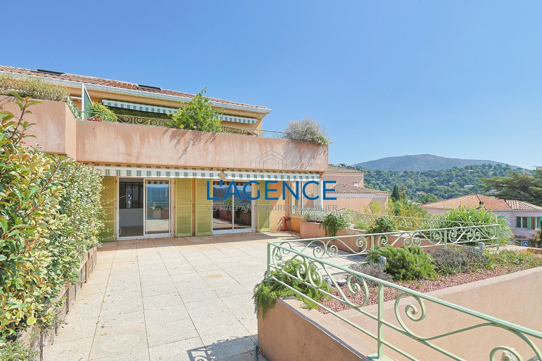 Apartment in Nord Est, Bormes-les-Mimosas, France 1 - 18534913