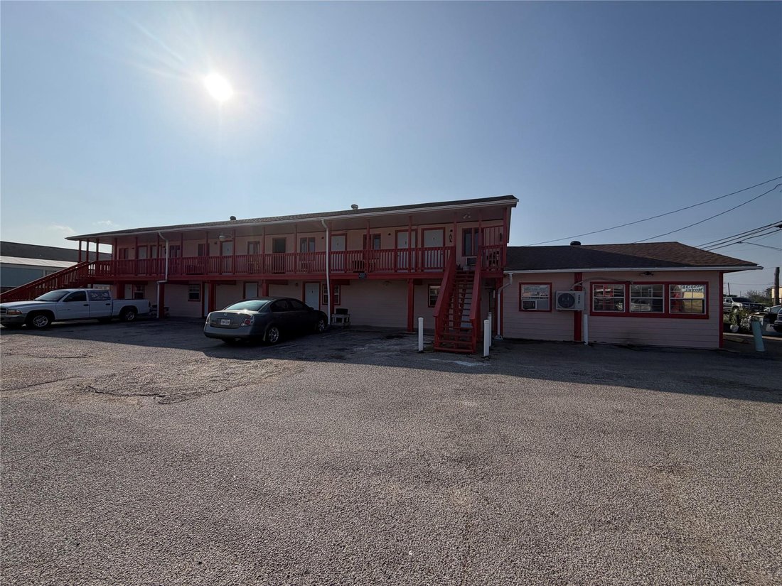 Dickinson, Texas, United States 1 - 18535750