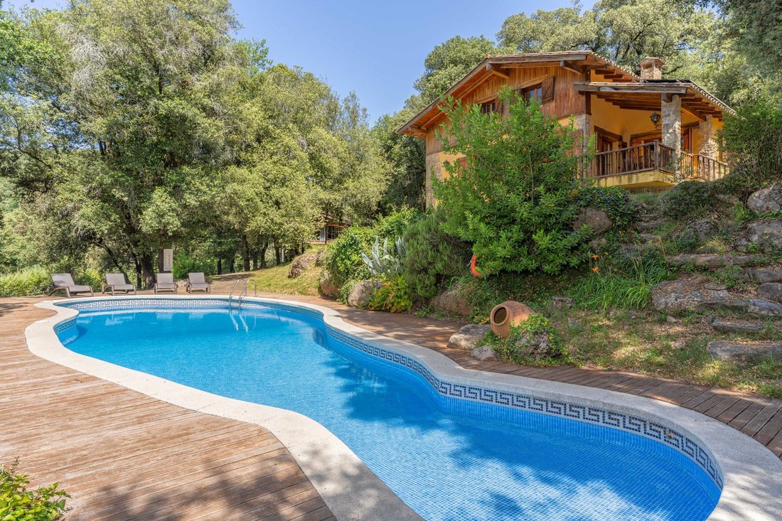 Country House in la Vall de Bianya, Catalonia, Spain 1 - 18532522