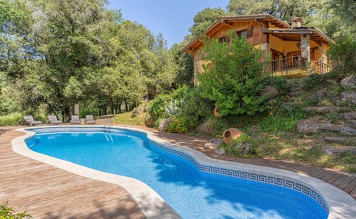 Country House in la Vall de Bianya, Catalonia, Spain 1