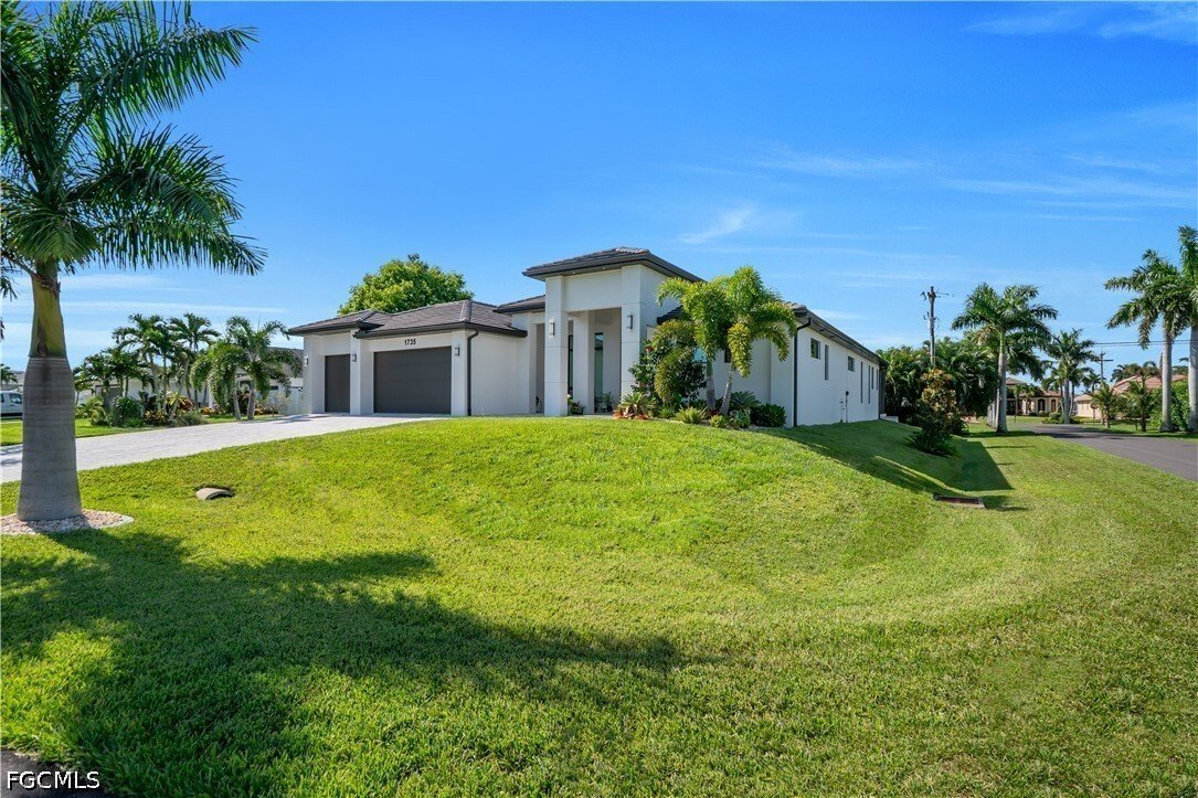 House in Cape Coral, Florida, United States 4 - 18534351