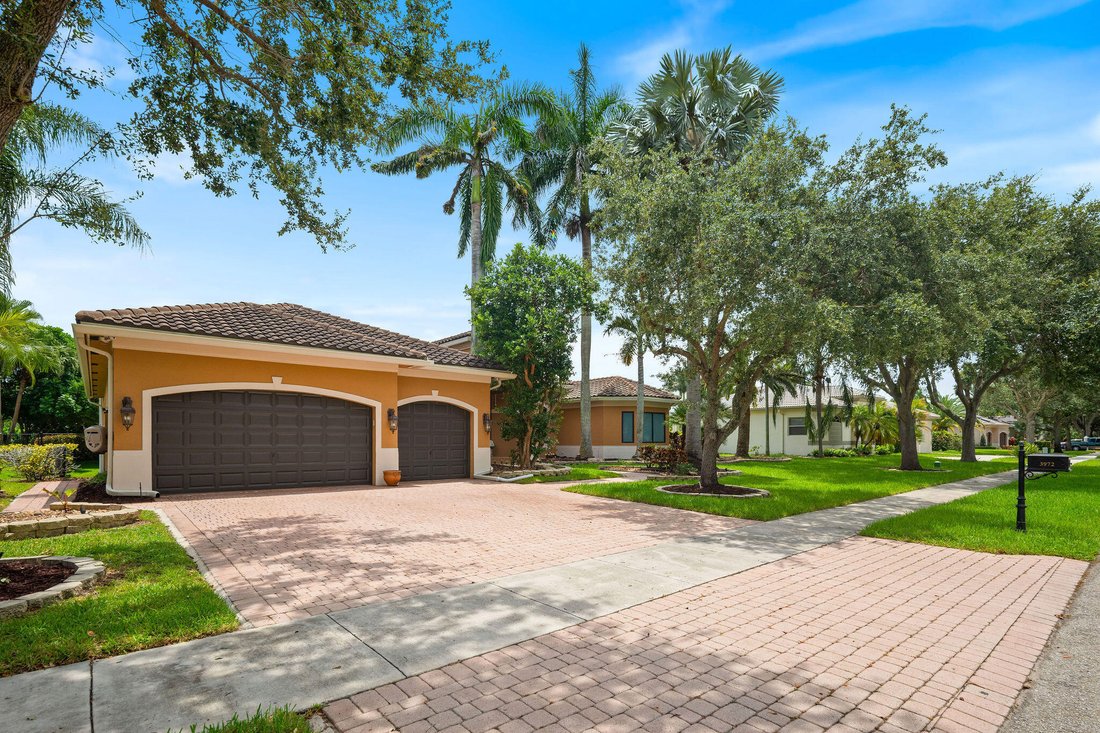 House in Davie, Florida, United States 3 - 18535171
