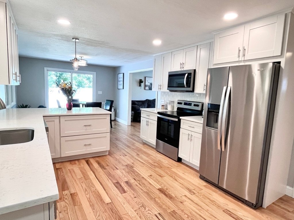 House in Methuen, Massachusetts, United States 1 - 18352944