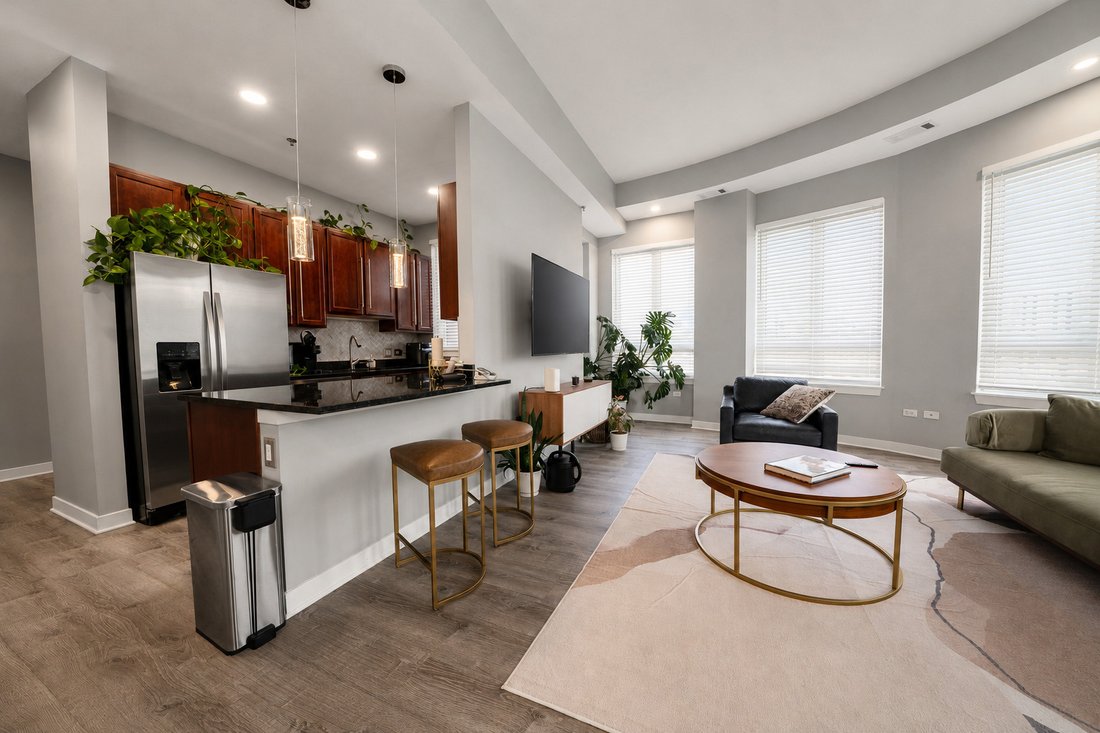 Condo in Chicago, Illinois, United States 4 - 18535073