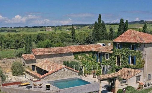 Country House in Sablet, Provence-Alpes-Côte d'Azur, France 1