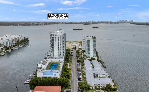 Condo in Miami Beach, Florida, United States 1