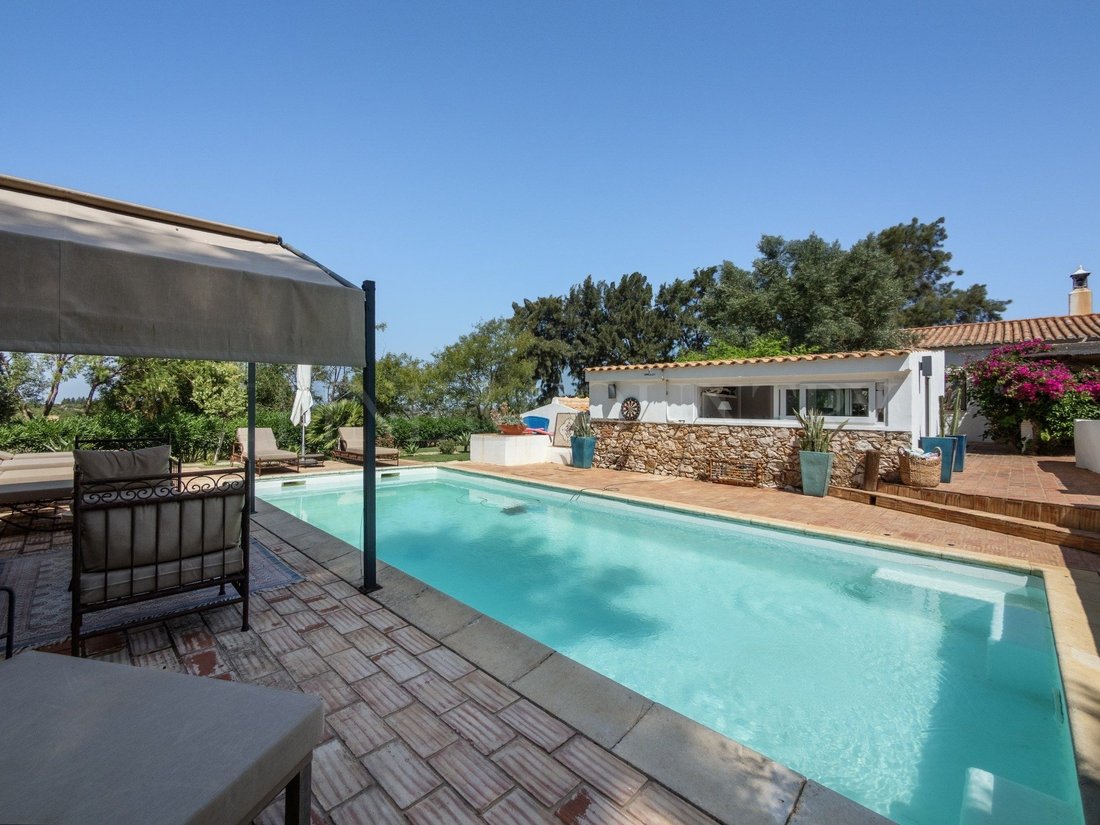 Villa in Estombar e Parchal, Algarve, Portugal 1 - 18536399