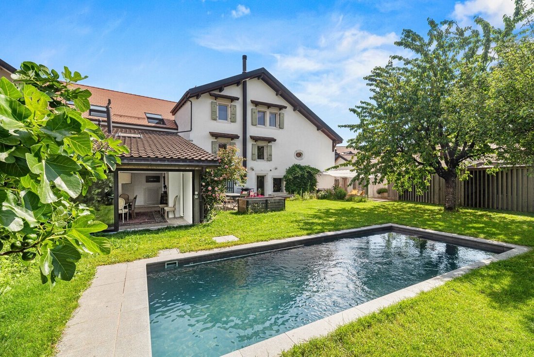 Farm Ranch in Genolier, Waadt, Schweiz 1 - 18532111