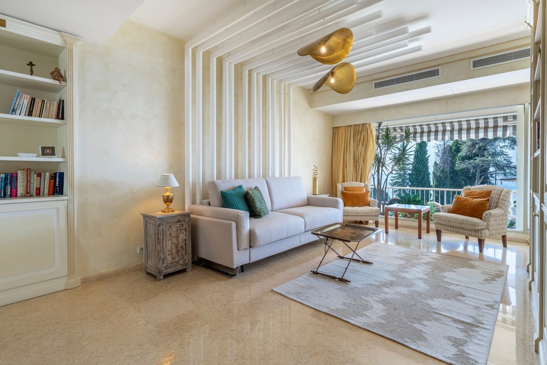 Apartment in Menton, Provence-Alpes-Côte d'Azur, France 5 - 17555692