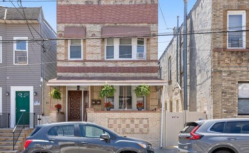 House in New York, New York, United States 1