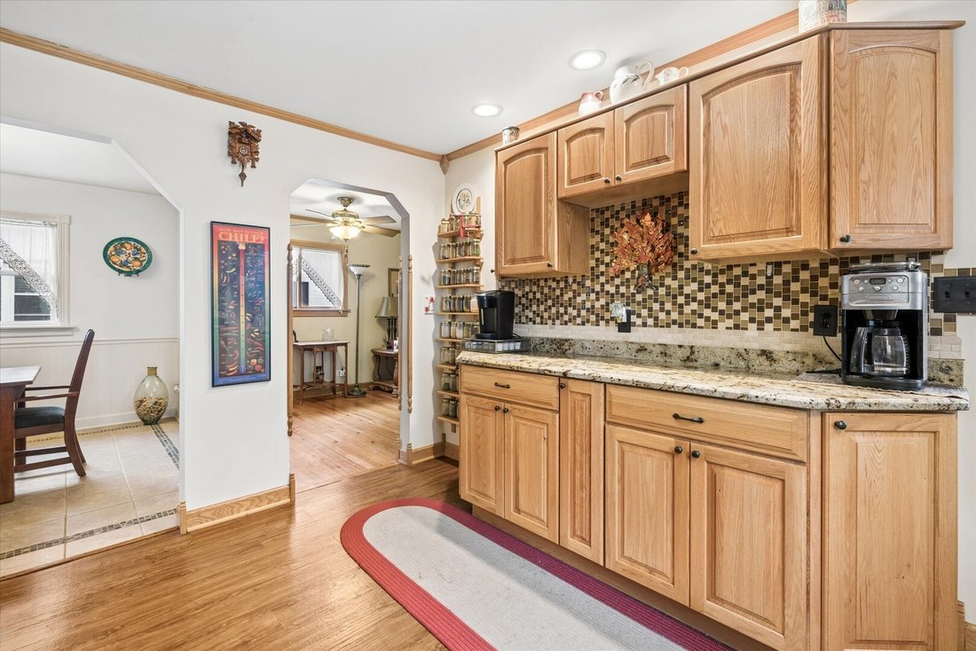 House in Glenview, Illinois, United States 5 - 18532981