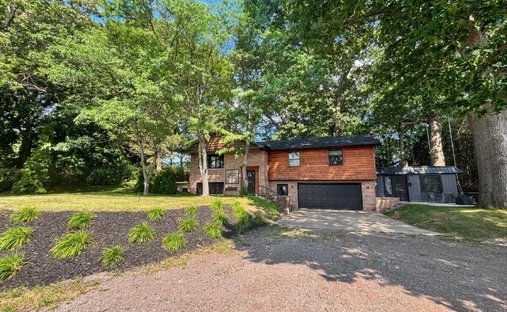 House in Fruitport Charter Township, Michigan, United States 1