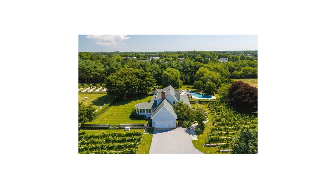 Jamesport, New York, United States 5 - 18495060