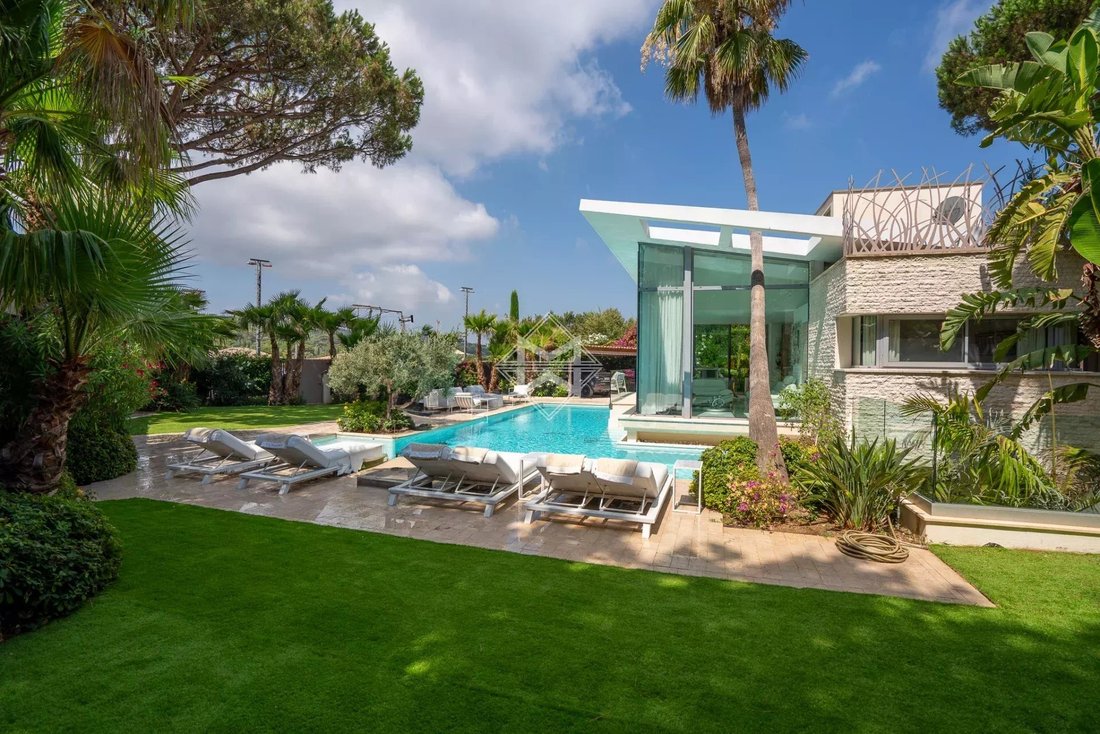 Villa in Zone Ouest Urbaine, Saint-Tropez, France 3 - 18533619