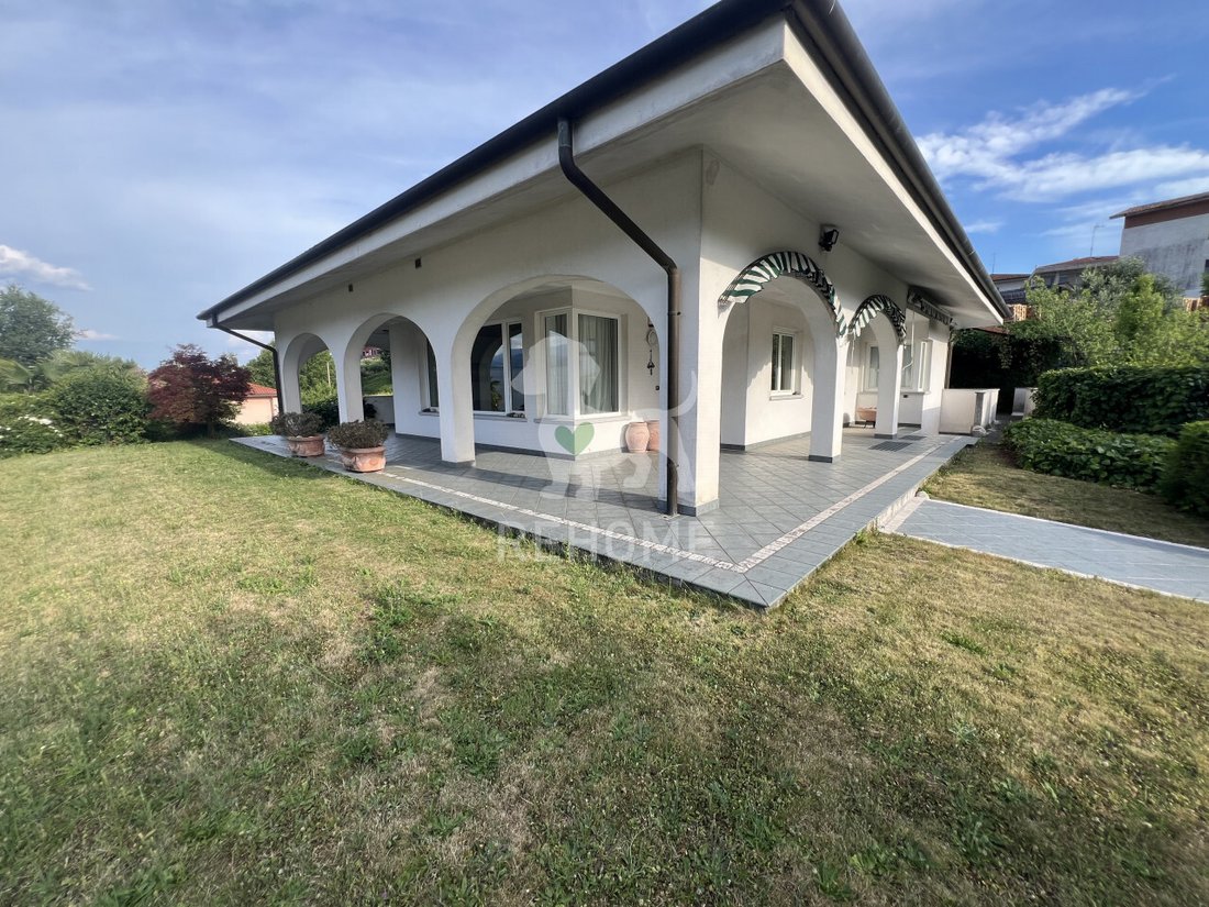 Villa in Buja, Friuli – Venezia Giulia, Italy 1 - 18536475