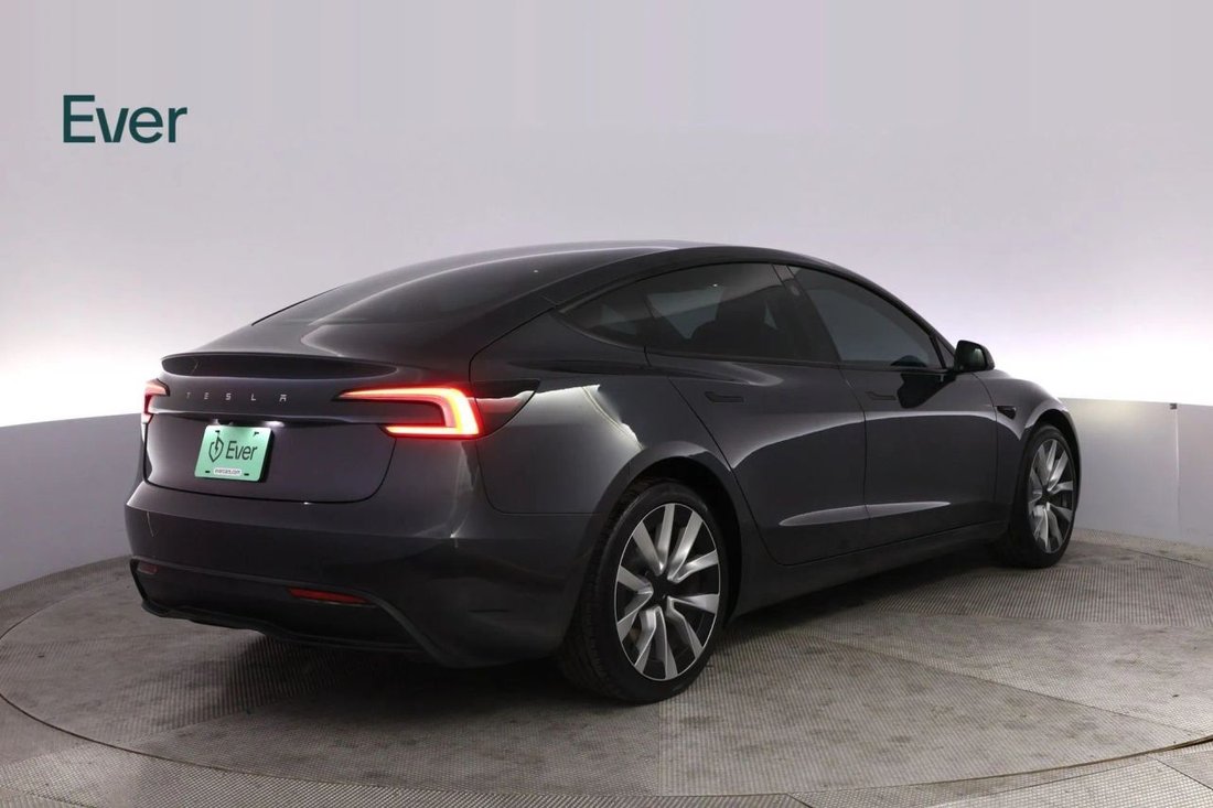 Sedan in San Francisco, CA, United States 3 - 18525334