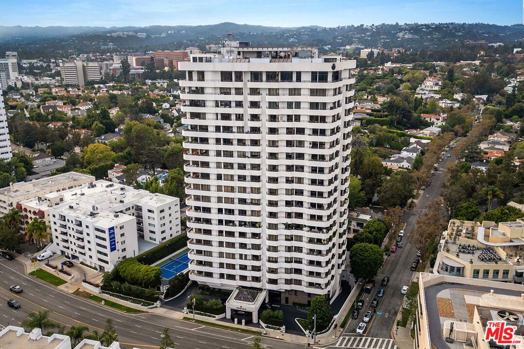 Condo in Los Angeles, California, United States 1 - 18535066