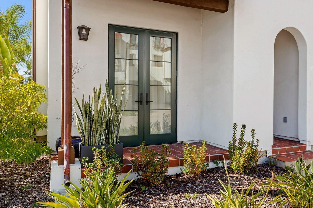 Condo in Santa Barbara, California, United States 4 - 18534586