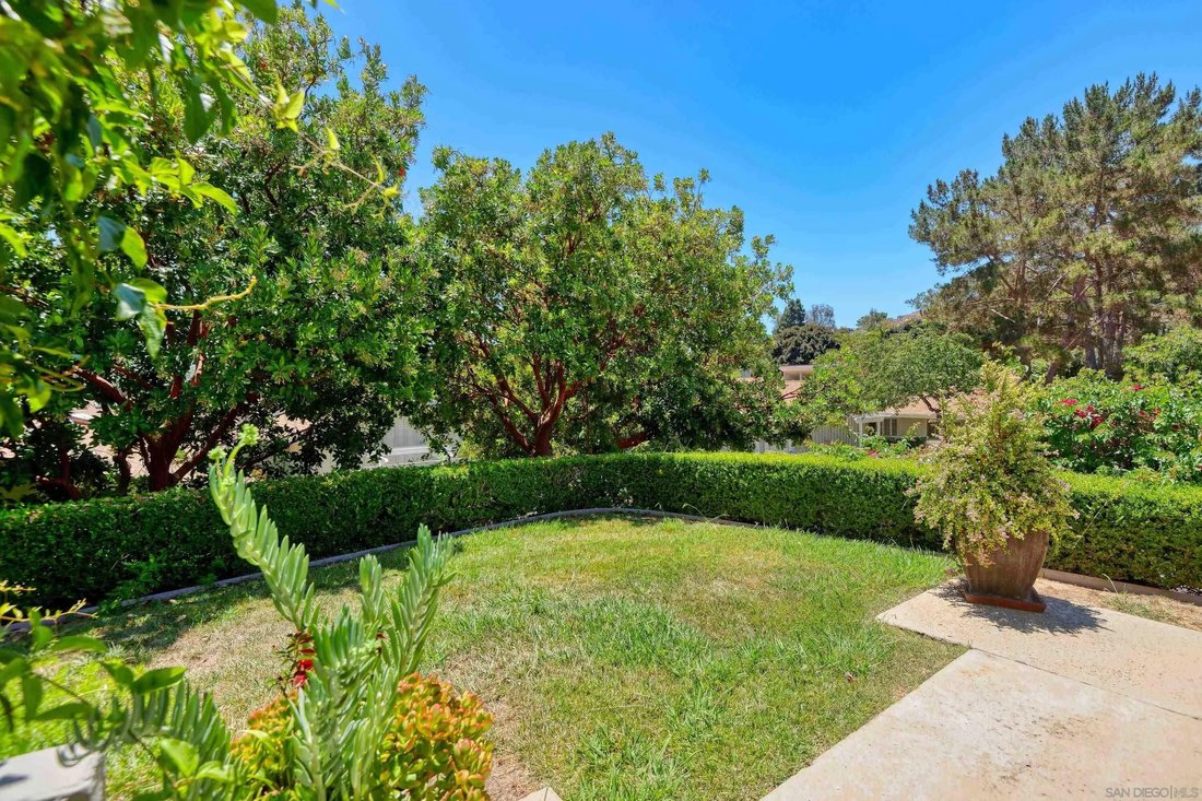 Condo in San Diego, California, United States 4 - 18535659