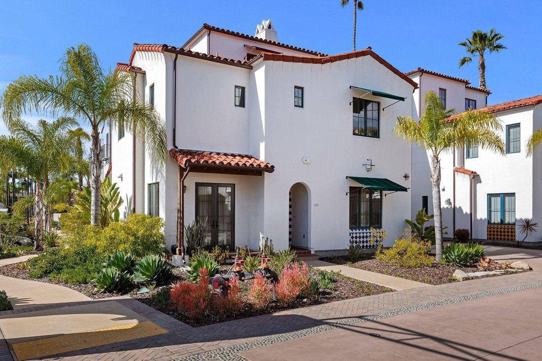 Condo in Santa Barbara, California, United States 1 - 18534586