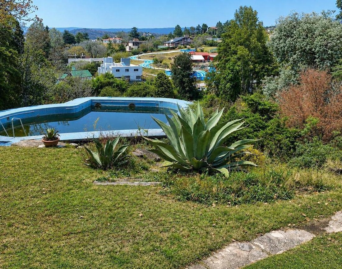 Maison à Villa Carlos Paz, Córdoba, Argentine 3 - 18533352