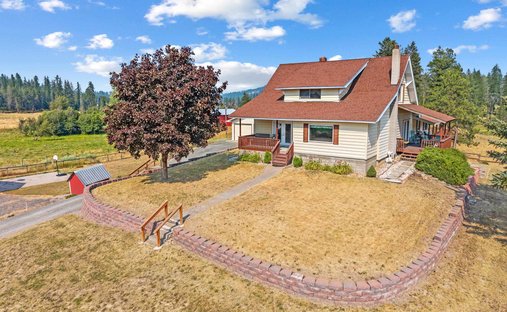House in Addy, Washington, United States 1