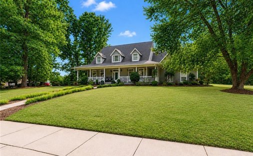 House in North Wilkesboro, North Carolina, United States 1