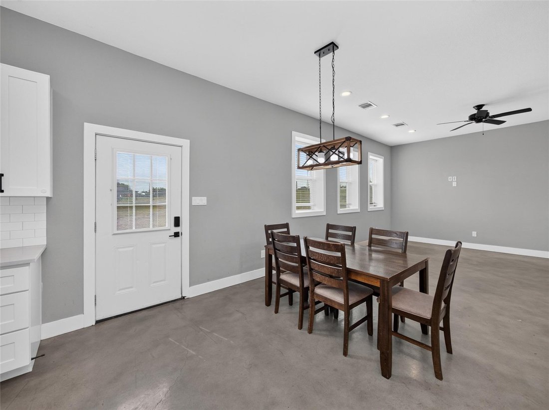 House in Taylor, Texas, United States 3 - 18532629