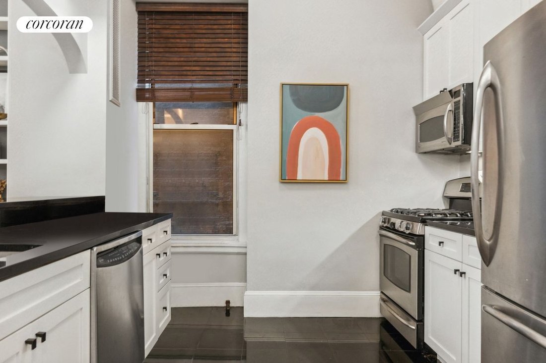 Co Op in New York, New York, United States 2 - 18373912