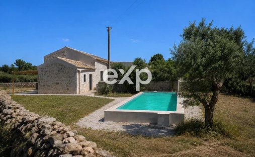 House in Rosolini, Sicily, Italy 1