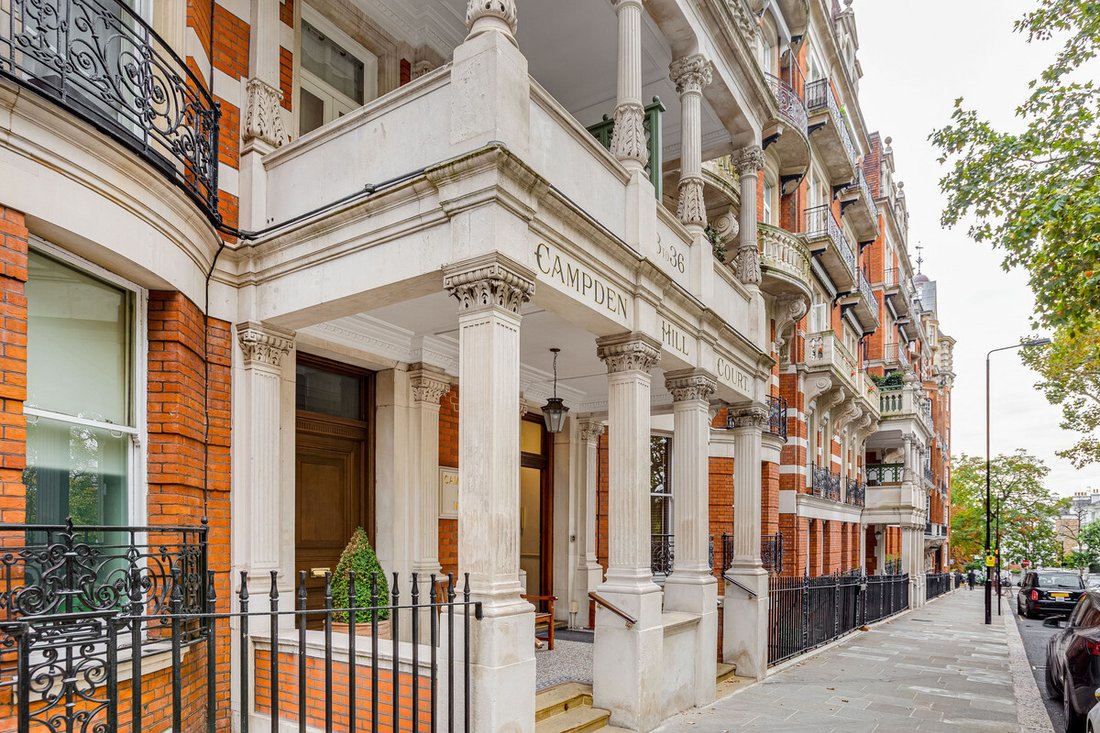 Apartment in Campden Hill, Kensington And Chelsea, England 2 - 18534204