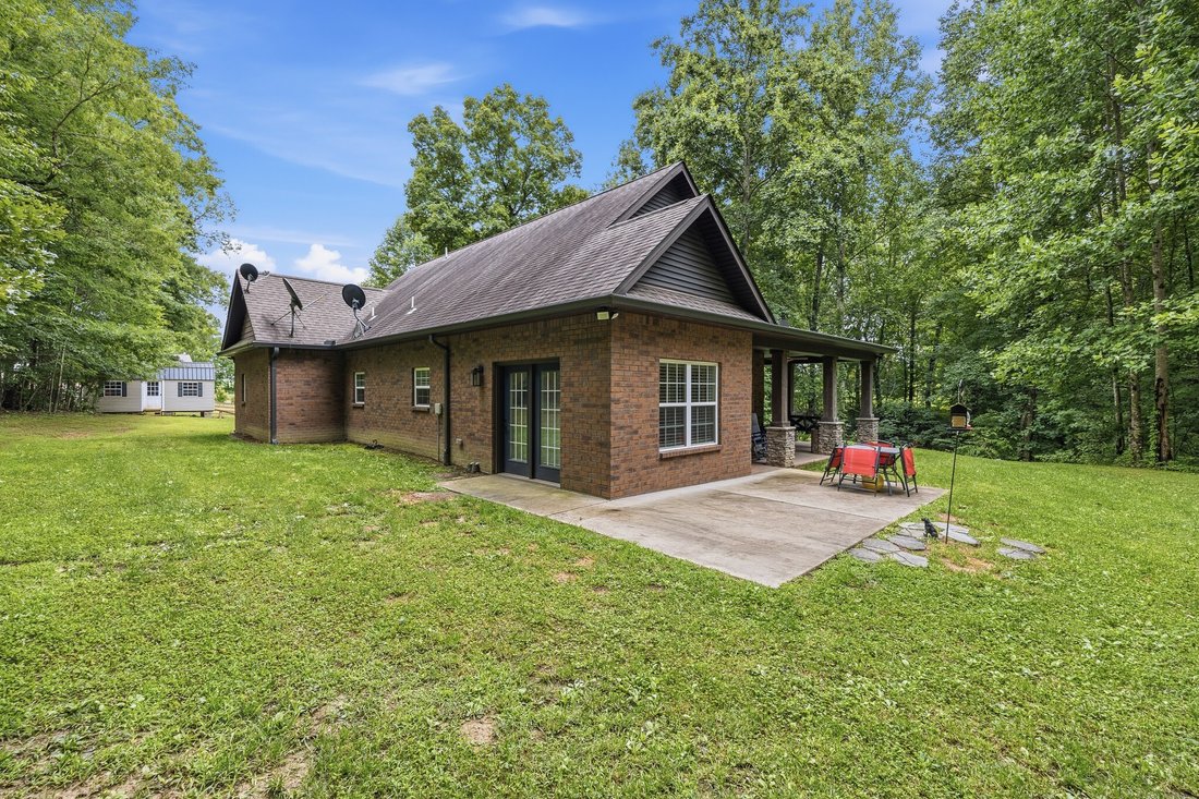 House in Manchester, Tennessee, United States 5 - 18532392