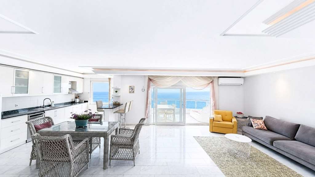 Alanya, Antalya, Turkey 2 - 18532683