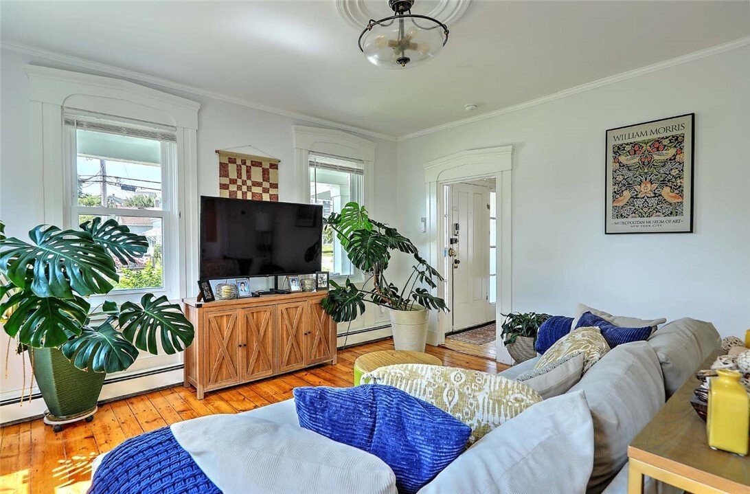 House in Woonsocket, Rhode Island, United States 3 - 18534531