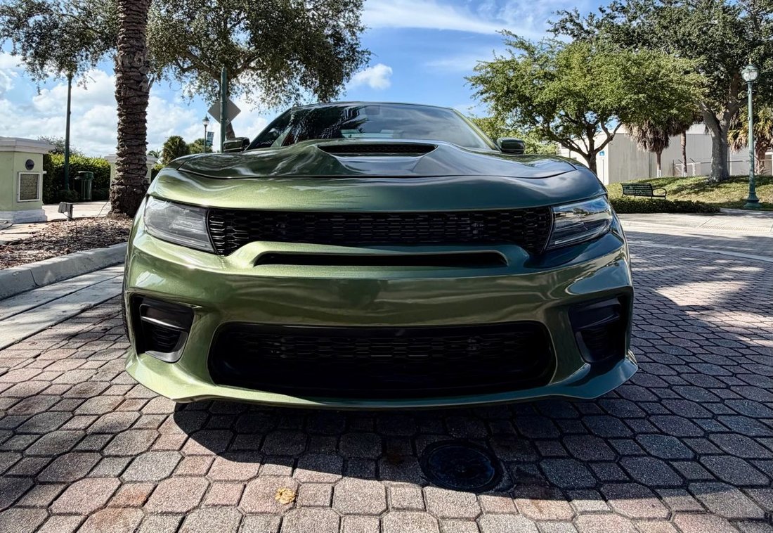 Sedan in Oakland Park, FL, United States 3 - 18536718
