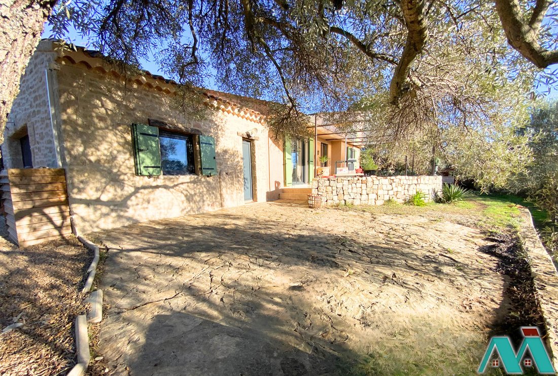 House in Les Freres-Les Cancades-Les Ginestes, Le Beausset, France 3 - 18532817