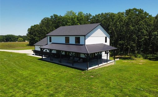 House in Dixon, Missouri, United States 1