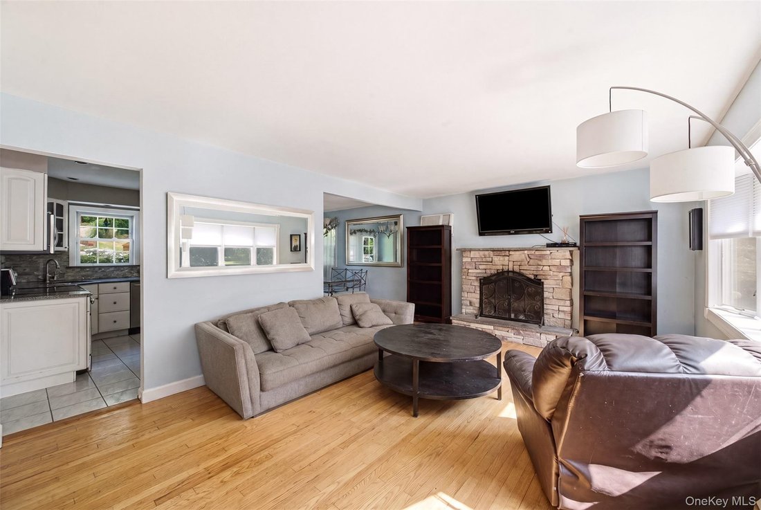 Casa a East Northport, New York, Stati Uniti 2 - 18536857