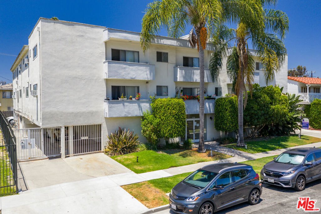 Los Angeles, California, United States 1 - 18535096