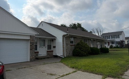 Casa a Cranston, Rhode Island, Stati Uniti 1