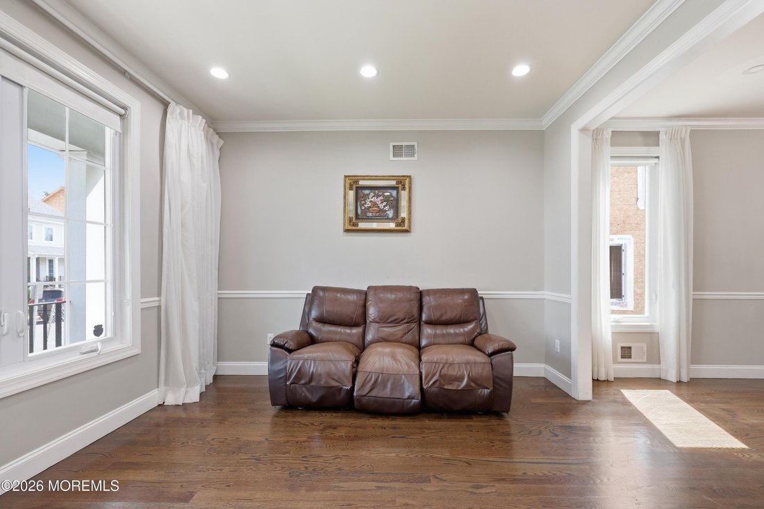 House in Lakewood Township, New Jersey, United States 4 - 18534194