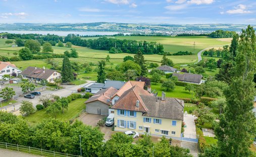 Haus in Giez, Waadt, Schweiz 1