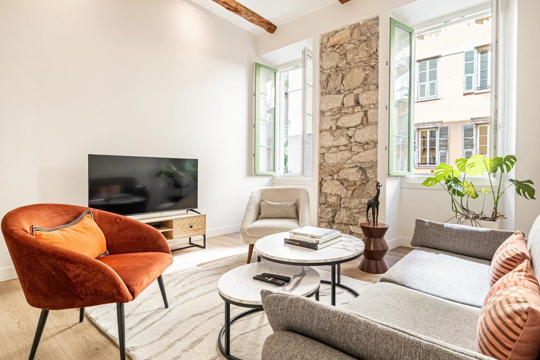 Apartment in Le Port, Nice, France 1 - 18532252