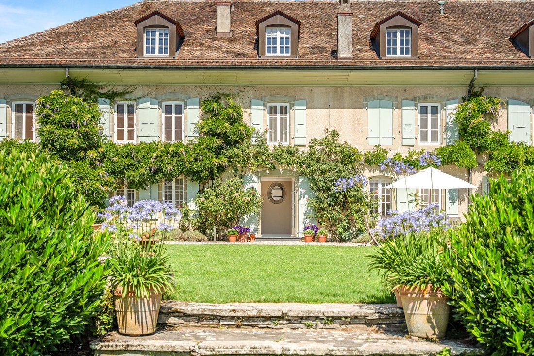 House in Tolochenaz, Vaud, Switzerland 4 - 18532101