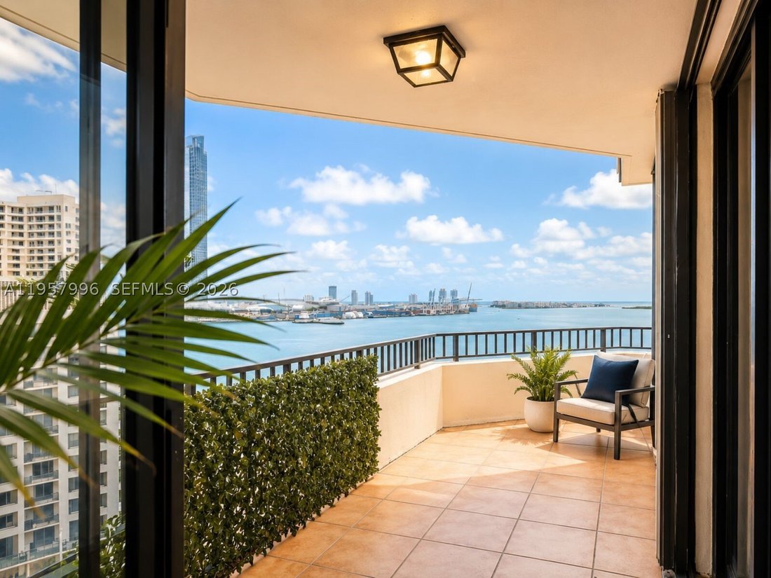 Condo in Miami, Florida, United States 4 - 17142100